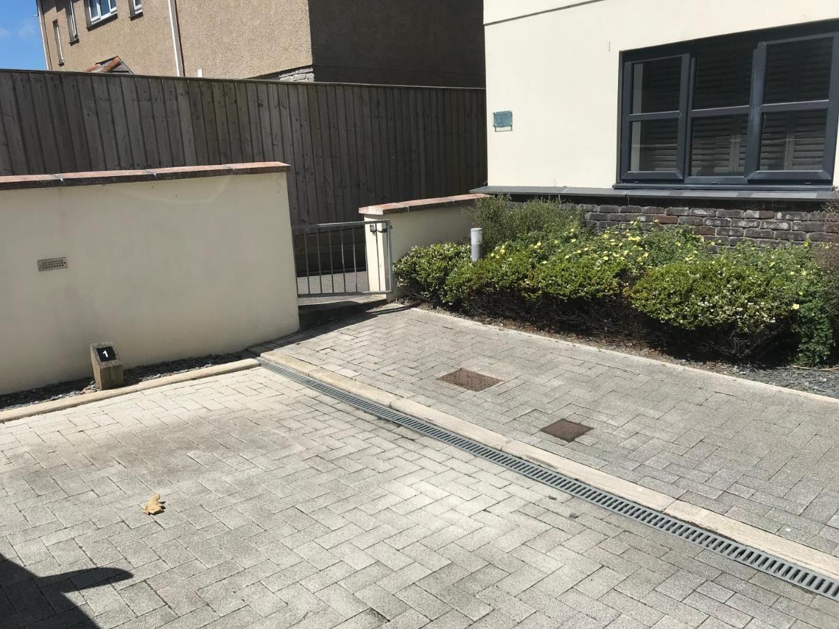 Modern Apartment With Stunning Views, Close To Amenities And St Ives Hayle Exterior photo